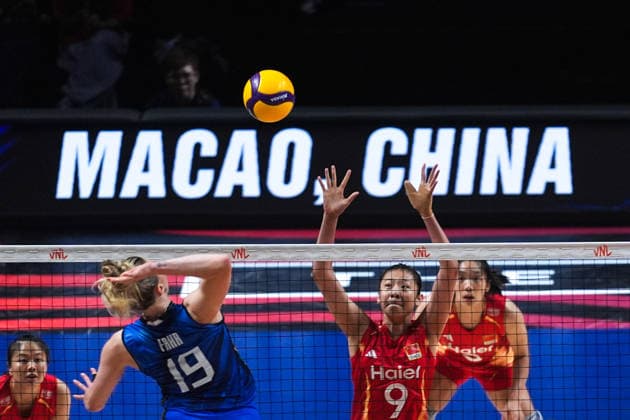 China v Italy - 2026 FIVB Volleyball Nations League MACAU, CHINA - JULY 26: Sarah Luisa Fahr (19) of Italy competes against Aoqian Wang (9) of China during the 2026 FIVB Women s Volleyball Nations League (VNL) third-place match at the East Asian Games Dome in Macau, China, on July 26, 2026. Dilara Irem Sancar Anadolu China Macao. Editorial use only. Please get in touch for any other usage.  Copyright: x2026xAnadoluxDilaraxIremxSancarx