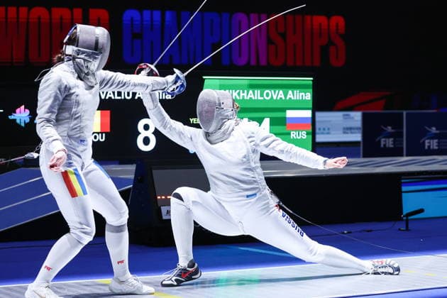 CHINA, HONG KONG - JULY 26, 2026: Romania s Amalia Covaliu (L) and Russia s Alina Mikhailova compete in the ladies individual sabre event at the 2026 Kerry Fencing World Championships. Mikhail Sinitsyn TASS  95477086