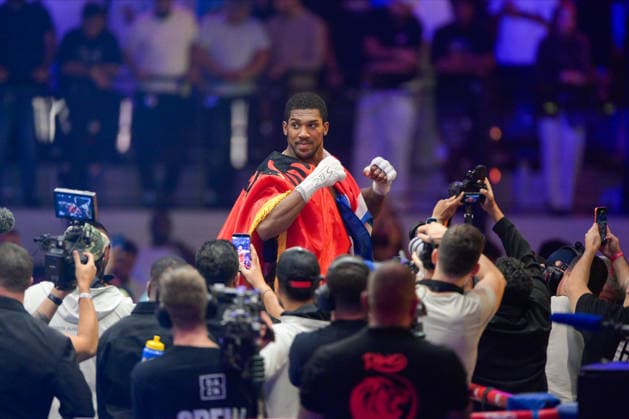 JEDDAH, SAUDI ARABIA - JULY 25: Anthony Joshua celebrates after knocking out Kristian Prenga (not pictured) during the Heavyweight contest fight between Anthony Joshua and Kristian Prenga in the Anthony Joshua v Kristian Prenga: The Comeback fight night at Jeddah Superdome on July 25, 2026 in Jeddah, Saudi Arabia.  Copyright: xKhalidxAlhaj MBxMediax