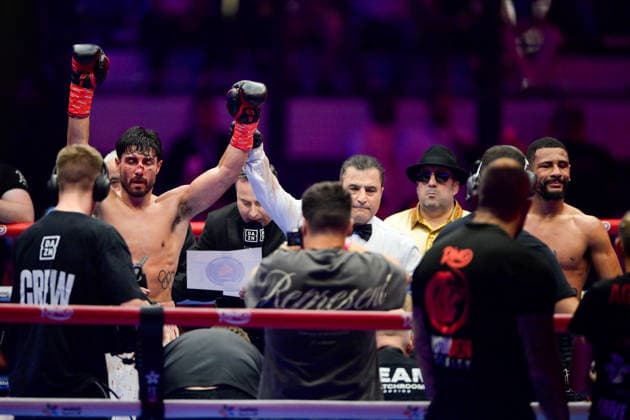 JEDDAH, SAUDI ARABIA - JULY 25: Josh Kelly (left) has his hand raised following victory over Caoimhin Agyarko after the IBF World Super Welterweight title fight between Josh Kelly and Caoimhin Agyarko in the Anthony Joshua v Kristian Prenga: The Comeback fight night at Jeddah Superdome on July 25, 2026 in Jeddah, Saudi Arabia.  Copyright: xKhalidxAlhaj MBxMediax