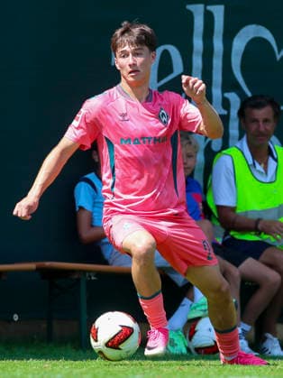 Patrice Covic of Werder Bremen controls the ball, Friendly match, Werder Bremen vs. VfL Bochum, Parkstadion on July 25, 2026, in Zell am Ziller, Austria. Photo by Marco Steinbrenner, DeFodi Images. Patrice Covic of Werder Bremen controls the ball, Friendly match, Werder Bremen vs. VfL Bochum, Parkstadion, July 25, 2026, in Zell am Ziller, Austria. Photo by Marco Steinbrenner, DeFodi Images