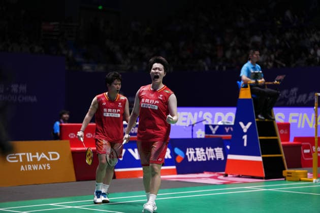 (260726) -- CHANGZHOU, July 26, 2026 -- Liu Shengshu (R) Tan Ning celebrate scoring during the women s doubles final match between Liu Shengshu Tan Ning of China and Fukushima Yuki Matsumoto Mayu of Japan at the 2026 China Open badminton tournament in Changzhou, east China s Jiangsu Province, July 26, 2026. ) (SP)CHINA-CHANGZHOU-BADMINTON-CHINA OPEN-WOMEN S DOUBLES-FINAL (CN) LixBo 