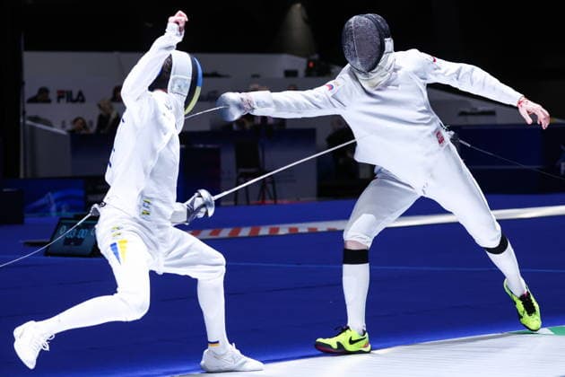 CHINA, HONG KONG - JULY 26, 2026: Ukraine s Roman Svichkar (L) and Russia s Dmitry Shvelidze compete in the men s individual epee event at the 2026 Kerry Fencing World Championships 2026 Fencing World Championships In Hong Kong  - ZUMAt113 20260726_zaa_t113_068 Copyright: xMikhailxSinitsynx