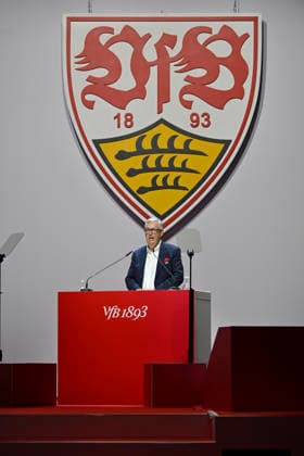 Praesident Dietmar Allgaier VfB Stuttgart am Rednerpult Wappen Logo VfB Stuttgart Mitgliederversammlung 2026 26.07.2026 DFL REGULATIONS PROHIBIT ANY USE OF PHOTOGRAPHS AS IMAGE SEQUENCES AND OR QUASI-VIDEO VfB Stuttgart Mitgliederversammlung 2026 26.07.2026 *** President Dietmar Allgaier of VfB Stuttgart at the podium; VfB Stuttgart crest and logo; VfB Stuttgart General Meeting 2026, July 26, 2026; DFL regulations prohibit any use of photographs as image sequences and or quasi-video VfB Stuttgart General Meeting 2026 July 26, 2026