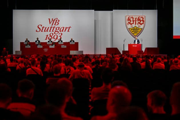 Praesident Dietmar Allgaier VfB Stuttgart am Rednerpult Wappen Logo Podium Mitglieder VfB Stuttgart Mitgliederversammlung 2026 26.07.2026 DFL REGULATIONS PROHIBIT ANY USE OF PHOTOGRAPHS AS IMAGE SEQUENCES AND OR QUASI-VIDEO VfB Stuttgart Mitgliederversammlung 2026 26.07.2026 *** President Dietmar Allgaier of VfB Stuttgart at the lectern; crest, logo, podium; VfB Stuttgart members; VfB Stuttgart General Meeting 2026, July 26, 2026; DFL regulations prohibit any use of photographs as image sequences and or quasi- VIDEO VfB Stuttgart General Meeting 2026 July 26, 2026