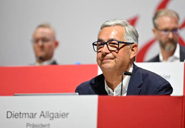 Praesident Dietmar Allgaier VfB Stuttgart VfB Stuttgart Mitgliederversammlung 2026 26.07.2026 DFL REGULATIONS PROHIBIT ANY USE OF PHOTOGRAPHS AS IMAGE SEQUENCES AND OR QUASI-VIDEO VfB Stuttgart Mitgliederversammlung 2026 26.07.2026 *** President Dietmar Allgaier, VfB Stuttgart, VfB Stuttgart General Meeting, July 26, 2026. DFL regulations prohibit any use of photographs as image sequences and or quasi-video. VfB Stuttgart General Meeting July 26, 2026