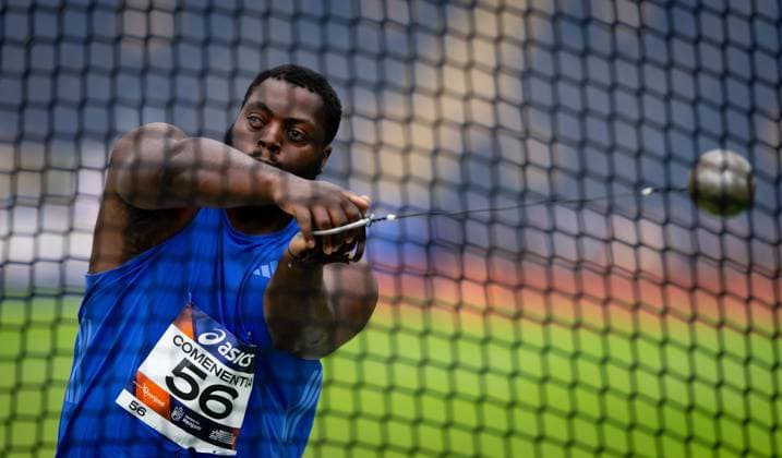 HENGELO - Denzel Comenentia in action in the hammer throw final, on the second and final day of the Dutch Indoor Athletics Championships at the Fanny Blankers-Koen Stadium. IRIS VAN DEN BROEK ANP xVIxANPxSportx xxANPxIVx 564326991 originalFilename: 564326991.jpg