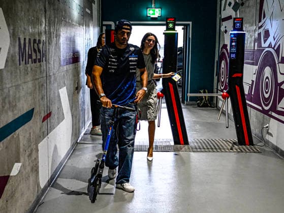 F1 Grand Prix of Hungary Carlos Sainz of the Team Atlassian Williams F1 Team with the Mercedes FW48 in the paddock during the FIA Formula One World Championship, WM, Weltmeisterschaft Hungarian Grand Prix, in Budapest, Hungary. Budapest Hungary  Copyright: xLucaxBarsalix originalFilename:barsali-notitle260726_npkCR.jpg