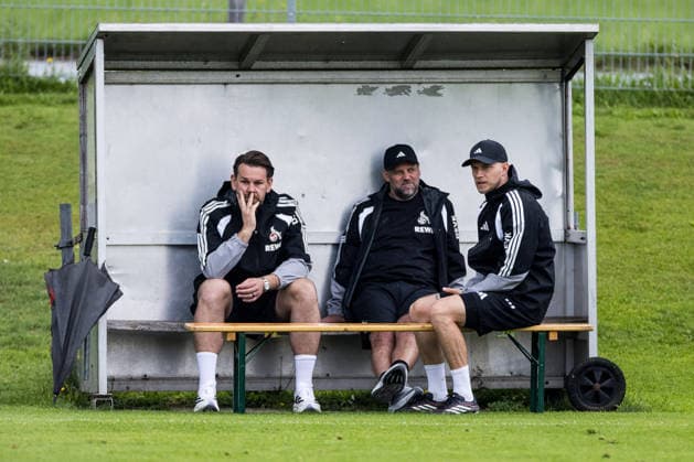 ST. JOHANN IN TIROL, AUSTRIA - JULY 26: Thomas Kessler (Sports Director 1. FC Koeln), Tim Steidten (Director Squad Organisation & Recruiting) and Rene Wagner (Head Coach 1. FC Koeln) talking after a training session at trainings camp in Kitzbuehel of season 2026 27 at Koasastadion on July 26, 2026 in St. Johann in Tirol, Austria. Austria Copyright: xSteffiexWunderlx
