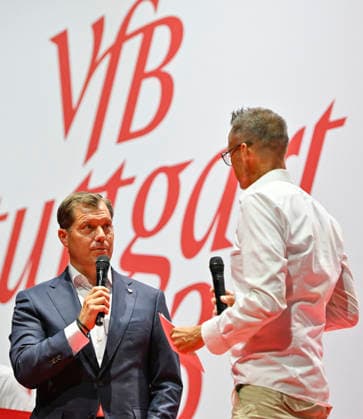 Neuer Vorstand Marketing und Vertrieb Karsten Petry VfB Stuttgart im Gespraech Diskussion mit Holger Laser Stadionsprecher VfB Stuttgart Mitgliederversammlung 2026 26.07.2026 DFL REGULATIONS PROHIBIT ANY USE OF PHOTOGRAPHS AS IMAGE SEQUENCES AND OR QUASI-VIDEO VfB Stuttgart Mitgliederversammlung 2026 26.07.2026 *** New Head of Marketing and Sales Karsten Petry of VfB Stuttgart in conversation with Holger Laser, VfB Stuttgart stadium announcer, at the 2026 General Meeting on July 26, 2026. DFL regulations prohibit any use of photographs as image sequencesAND OR QUASI-VIDEO VfB Stuttgart General Meeting 2026 July 26, 2026