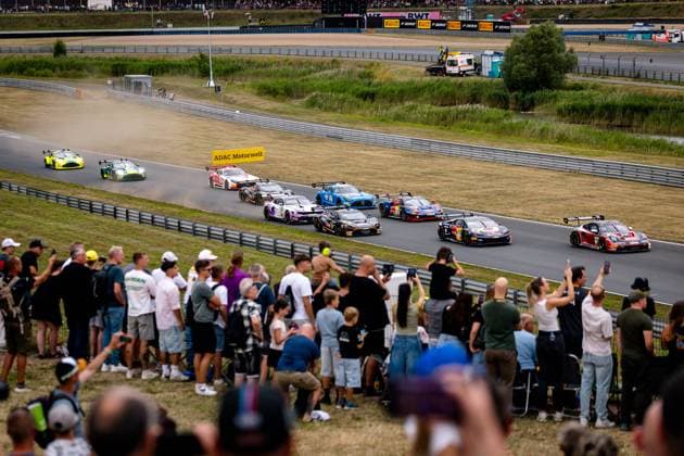 DTM, 9. + 10. Rennen Oschersleben 2026 29 Porsche 911 GT3 R (992), Land Motorsport: Bastian Buus - picture by Gruppe C Photography Oschersleben Oschersleben Sachsen-Anhalt Germany Copyright: xGruppexCxPhotographyx