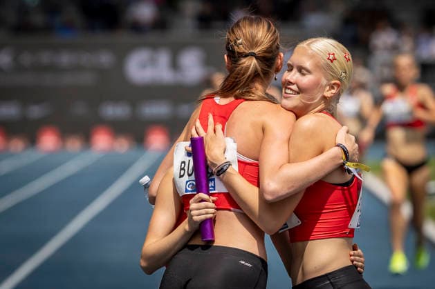 Deutsche Leichtathletik-Meisterschaften; Bochum-Wattenscheid, 26.07.2026 Die 3x800m Staffel der weibliche U20 des TSV Bayer 04 Leverkusen; Deutsche Leichtathletik-Meisterschaften am 26.07.2026 im Lorheide-Stadion, Bochum-Wattenscheid (Nordrhein-Westfalen). *** German Track and Field Championships, Bochum-Wattenscheid, July 26, 2026: The women’s U20 3x800m relay team from TSV Bayer 04 Leverkusen at the German Track and Field Championships on July 26, 2026, at Lorheide Stadium in Bochum-Wattenscheid, North Rhine-Westphalia Copyright: xBEAUTIFULxSPORTS LeahxKohringx