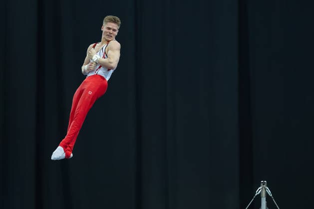 Deutsche Meisterschaften im Gerätturnen 2026, Gerätfinals Deutscher Meister am Reck: Gabriel Eichhorn (MTV Stuttgart). Deutsche Meisterschaften im Gerätturnen, Gerätfinals, am 26. Juli 2026 in der ZAG-Arena in Hannover., Hannover Niedersachsen Deutschland ZAG Arena *** 2026 German Artistic Gymnastics Championships, Apparatus Finals; German Champion on the High Bar: Gabriel Eichhorn, MTV Stuttgart; German Artistic Gymnastics Championships, Apparatus Finals, on July 26, 2026, at the ZAG Arena in Hanover, Hanover, Lower Saxony, Germany; ZAG Arena