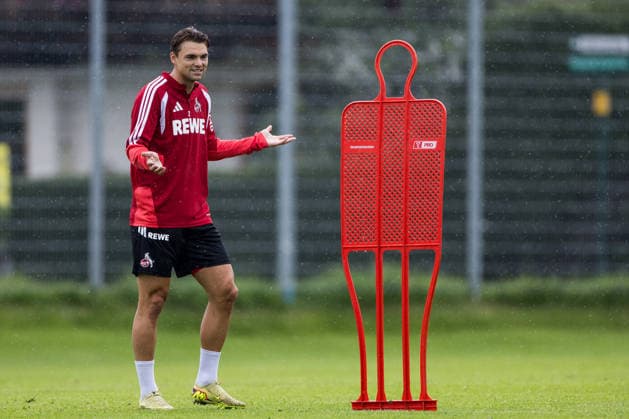 ST. JOHANN IN TIROL, AUSTRIA - JULY 26: Joel Schmied (1. FC Koeln, 2) gestures during a training session at trainings camp in Kitzbuehel of season 2026 27 at Koasastadion on July 26, 2026 in St. Johann in Tirol, Austria. Austria Copyright: xSteffiexWunderlx