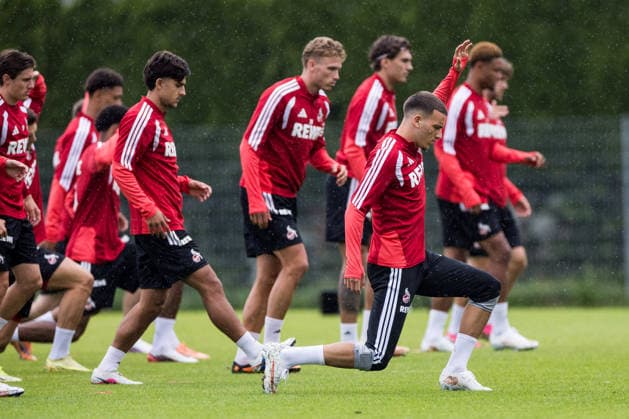 ST. JOHANN IN TIROL, AUSTRIA - JULY 26: Said El Mala (1. FC Koeln, 13) stretching during a training session at trainings camp in Kitzbuehel of season 2026 27 at Koasastadion on July 26, 2026 in St. Johann in Tirol, Austria. Austria Copyright: xSteffiexWunderlx