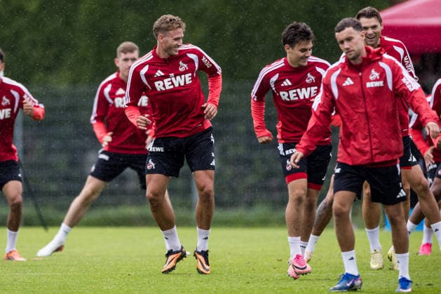 ST. JOHANN IN TIROL, AUSTRIA - JULY 26: Sebastian Sebulonsen (1. FC Koeln, 28) smiling while stretching during a training session at trainings camp in Kitzbuehel of season 2026 27 at Koasastadion on July 26, 2026 in St. Johann in Tirol, Austria. Austria Copyright: xSteffiexWunderlx