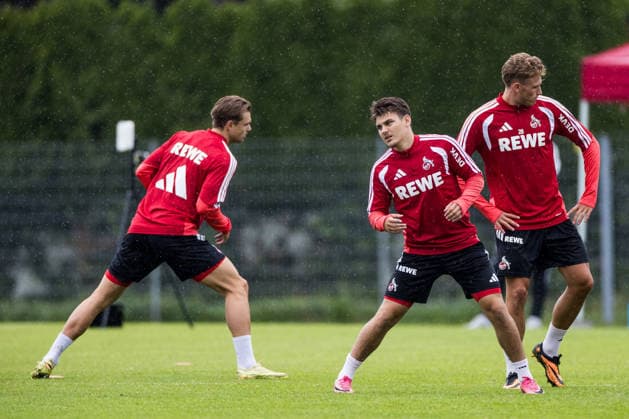 ST. JOHANN IN TIROL, AUSTRIA - JULY 26: Patrik Kristal (1. FC Koeln, 32) stretching during a training session at trainings camp in Kitzbuehel of season 2026 27 at Koasastadion on July 26, 2026 in St. Johann in Tirol, Austria. Austria Copyright: xSteffiexWunderlx