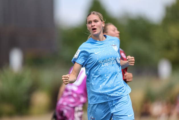 GER, Frankfurt, Eintracht Frankfurt II vs Viktoria Berlin, Vorbereitung, Fussball, DFB, Spielzeit 2026 2027, Sportpark Preungesheim, Testspiel im Bild: Melina Reuter (Viktoria Berlin 7) erzielt das Tor zum 1:0, Jubel, Freude, Emotionen DFB DFL REGULATIONS PROHIBIT ANY USE OF PHOTOGRAPHS AS IMAGE SEQUENCES AND OR QUASI-VIDEO, 26.07.2026 *** GER, Frankfurt, Eintracht Frankfurt II vs. Viktoria Berlin, Preseason, Soccer, DFB, 2026–2027 Season, Sportpark Preungesheim, Photo from the Friendly Match: Melina Reuter of Viktoria Berlin scores the 1–0 goal, Celebration, joy, emotions. DFB and DFL regulations prohibit any use of photographs as image sequences and or quasi-video. July 26, 2026 Copyright: HMBxMedia HendrikxHamelau