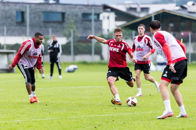 ST. JOHANN IN TIROL, AUSTRIA - JULY 26: Sebastian Sebulonsen (1. FC Koeln, 28) controls the ball during a training session at trainings camp in Kitzbuehel of season 2026 27 at Koasastadion on July 26, 2026 in St. Johann in Tirol, Austria. Austria Copyright: xSteffiexWunderlx