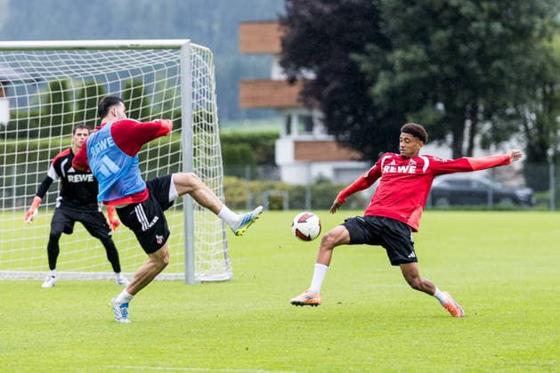 ST. JOHANN IN TIROL, AUSTRIA - JULY 26: Luka Lochoshvili (1. FC Koeln, 24) and Nilas Yacobi (1. FC Koeln, 42) battle for the ball during a training session at trainings camp in Kitzbuehel of season 2026 27 at Koasastadion on July 26, 2026 in St. Johann in Tirol, Austria. Austria Copyright: xSteffiexWunderlx