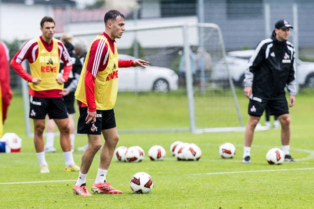 ST. JOHANN IN TIROL, AUSTRIA - JULY 26: Paul Okon-Engstler (1. FC Koeln, 23) controls the ball during a training session at trainings camp in Kitzbuehel of season 2026 27 at Koasastadion on July 26, 2026 in St. Johann in Tirol, Austria. Austria Copyright: xSteffiexWunderlx