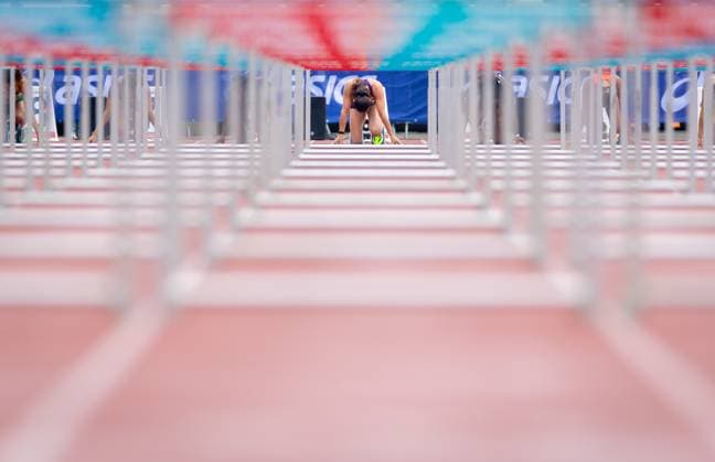 HENGELO - Nadine Visser in action in the 100m hurdles, on the second and final day of the Dutch Indoor Athletics Championships at the Fanny Blankers-Koen Stadium. IRIS VAN DEN BROEK ANP xVIxANPxSportx xxANPxIVx 564334615 originalFilename: 564334615.jpg