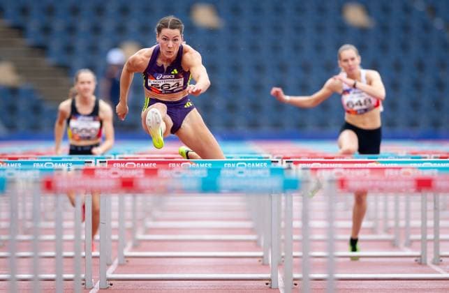 HENGELO - Emma Oosterwegel in action in the 100m hurdles on the second and final day of the Dutch Indoor Athletics Championships at the Fanny Blankers-Koen Stadium. IRIS VAN DEN BROEK ANP xVIxANPxSportx xxANPxIVx 564334752 originalFilename: 564334752.jpg