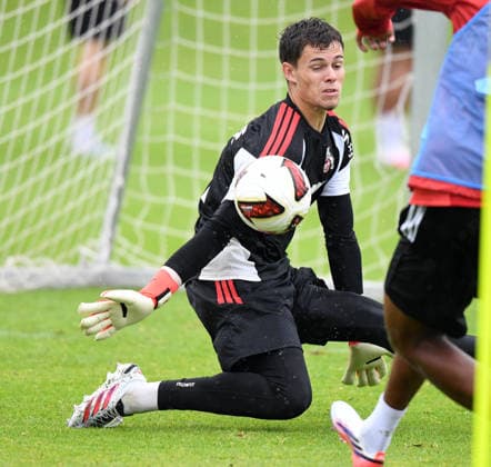 25.07.2026, xophax, Fussball 1.Bundesliga, 1.FC Koeln Trainingslager . Mannschaft in Kitzbühel .Training in Sankt Johann. Torwart Martin James ( 1.FC Köln ) Kitzbühel *** July 25, 2026, xophax, Soccer, Bundesliga 1, 1. FC Köln Training Camp, Team in Kitzbühel, Training in Sankt Johann, Goalie Martin James, 1. FC Köln, Kitzbühel