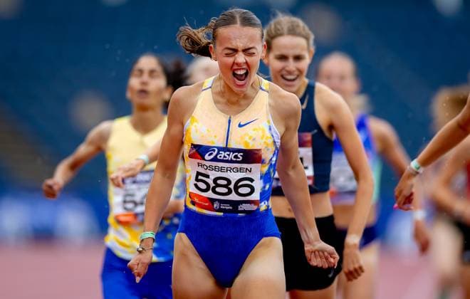 HENGELO - Femke Rosbergen in action in the 1500-meter final on the second and final day of the Dutch Indoor Athletics Championships at the Fanny Blankers-Koen Stadium. IRIS VAN DEN BROEK ANP xVIxANPxSportx xxANPxIVx 564336231 originalFilename: 564336231.jpg