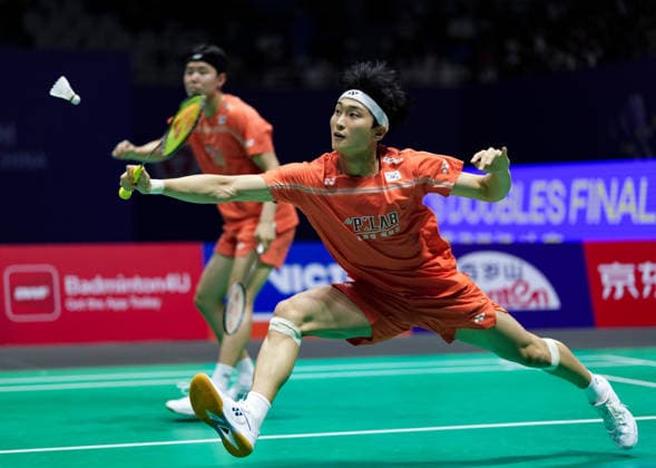 (260726) -- CHANGZHOU, July 26, 2026 -- Kim Won Ho (front) Seo Seung Jae compete during the men s doubles final match between Fajar Alfian Muhammad Shohibul Fikri of Indonesia and Kim Won Ho Seo Seung Jae of South Korea at the China Open 2026 badminton tournament in Changzhou, east China s Jiangsu Province, July 26, 2026. ) (SP)CHINA-CHANGZHOU-BADMINTON-CHINA OPEN-MEN S DOUBLES-FINAL (CN) SunxFei 