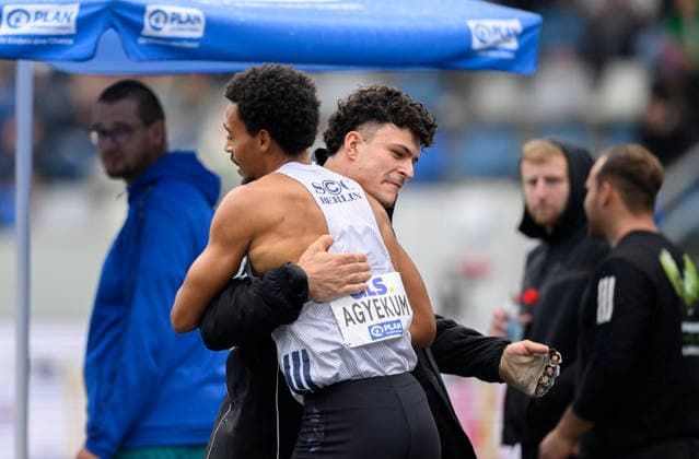 Jubel Sieger AGYEKUM Emil l. (1.Platz) mit Merlin HUMMEL (1.Platz Hammwerfern). Finale 400m Hürden der Männer, am 26.07.2026 Leichtathletik Deutschen Meisterschaften vom 25.07.- 26.07.2026 in Bochum-Wattenscheid Deutschland. Lohrheidestadion *** Celebrations for winner AGYEKUM Emil—1st place with Merlin HUMMEL—1st place in the men’s 400-meter hurdles final, on July 26, 2026, at the German Track and Field Championships held July 25–26, 2026, in Bochum-Wattenscheid, Germany, at Lohrheidestadion