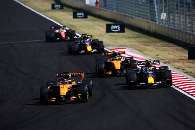 F1 - HUNGARIAN GRAND PRIX 2026 81 PIASTRI Oscar (aus), McLaren F1 Team MCL40, action 06 HADJAR Isack (fra), Red Bull Racing Ford RB22, action during the Formula 1 Hungarian Grand Prix 2026, 11th round of the 2026 Formula One World Championship, WM, Weltmeisterschaft from July 24 to 26, 2026 on the Hungaroring, in Mogyorod near Budapest, Hungary -  Copyright: xXavixBonillax