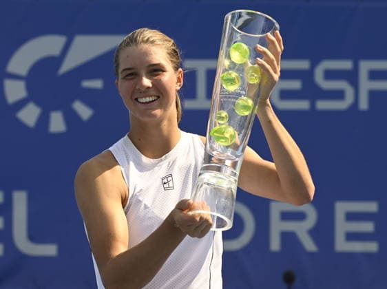 Sport Bilder des Tages Austria s Lilli Tagger won her first WTA, Tennis Damen Tour title after defeating eighth seed Daria Snigur of Ukraine in final of the women s WTA 250 Livesport Prague Open 2026 tennis tournament in Prague, Czech Republic, on July 26, 2026. (CTKxPhoto MichalxKrumphanzl) CTKPhotoP2026072603615  CTKPhotoP2026072603615