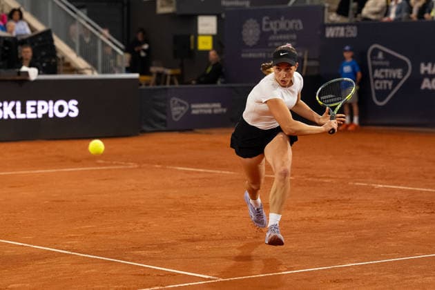 Tamara Korpatsch (GER) im Bild am Ball, Aktion, GER, Anna Bondar vs Tamara Korpatsch, Tennis, MSC Hamburg Ladies Open WTA, Tennis Damen 250, Finale, 26.07.2026 GER, Anna Bondar vs Tamara Korpatsch, Tennis, MSC Hamburg Ladies Open WTA 250, Finale, 26.07.2026 Hamburg *** Tamara Korpatsch (GER) pictured at the net, in action, GER, Anna Bondar vs. Tamara Korpatsch, tennis, MSC Hamburg Ladies Open WTA 250, Final, July 26, 2026, GER, Anna Bondar vs. Tamara Korpatsch, tennis, MSC Hamburg Ladies Open WTA 250, final, July 26, 2026, Hamburg Copyright: xEibner-Pressefoto MaxxVincenx EP_MVN