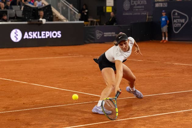 Tamara Korpatsch (GER) im Bild am Ball, Aktion, GER, Anna Bondar vs Tamara Korpatsch, Tennis, MSC Hamburg Ladies Open WTA, Tennis Damen 250, Finale, 26.07.2026 GER, Anna Bondar vs Tamara Korpatsch, Tennis, MSC Hamburg Ladies Open WTA 250, Finale, 26.07.2026 Hamburg *** Tamara Korpatsch (GER) pictured at the net, in action, GER, Anna Bondar vs. Tamara Korpatsch, tennis, MSC Hamburg Ladies Open WTA 250, Final, July 26, 2026, GER, Anna Bondar vs. Tamara Korpatsch, tennis, MSC Hamburg Ladies Open WTA 250, final, July 26, 2026, Hamburg Copyright: xEibner-Pressefoto MaxxVincenx EP_MVN