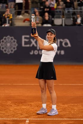 Tamara Korpatsch (GER) mit Pokal, jubelt Jubel nach Sieg Spielende, GER, Anna Bondar vs Tamara Korpatsch, Tennis, MSC Hamburg Ladies Open WTA, Tennis Damen 250, Finale, 26.07.2026 GER, Anna Bondar vs Tamara Korpatsch, Tennis, MSC Hamburg Ladies Open WTA 250, Finale, 26.07.2026 Hamburg *** Tamara Korpatsch (GER) holding the trophy, celebrating after the match, GER, Anna Bondar vs. Tamara Korpatsch, Tennis, MSC Hamburg Ladies Open WTA 250, Final, July 26, 2026, GER, Anna Bondar vs. Tamara Korpatsch, tennis, MSC Hamburg Ladies Open WTA 250, Final, July 26, 2026, Hamburg Copyright: xEibner-Pressefoto MaxxVincenx EP_MVN