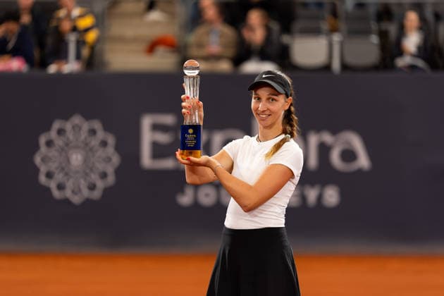 Tamara Korpatsch (GER) mit Pokal, jubelt Jubel nach Sieg Spielende, GER, Anna Bondar vs Tamara Korpatsch, Tennis, MSC Hamburg Ladies Open WTA, Tennis Damen 250, Finale, 26.07.2026 GER, Anna Bondar vs Tamara Korpatsch, Tennis, MSC Hamburg Ladies Open WTA 250, Finale, 26.07.2026 Hamburg *** Tamara Korpatsch (GER) holding the trophy, celebrating after the match, GER, Anna Bondar vs. Tamara Korpatsch, Tennis, MSC Hamburg Ladies Open WTA 250, Final, July 26, 2026, GER, Anna Bondar vs. Tamara Korpatsch, tennis, MSC Hamburg Ladies Open WTA 250, Final, July 26, 2026, Hamburg Copyright: xEibner-Pressefoto MaxxVincenx EP_MVN
