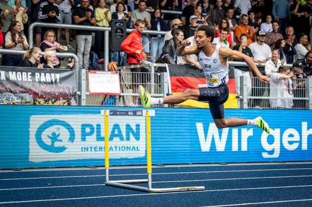 Deutsche Leichtathletik-Meisterschaften; Bochum-Wattenscheid, 26.07.2026 Deutscher Meister über 400m Hürden: Emil Agyekum (SCC Berlin); Deutsche Leichtathletik-Meisterschaften am 26.07.2026 im Lorheide-Stadion, Bochum-Wattenscheid (Nordrhein-Westfalen). *** German Track and Field Championships, Bochum Wattenscheid, July 26, 2026; German Champion in the 400-meter hurdles: Emil Agyekum, SCC Berlin; German Track and Field Championships on July 26, 2026, at Lorheide Stadium, Bochum-Wattenscheid, North Rhine-Westphalia Copyright: xBEAUTIFULxSPORTS LeahxKohringx