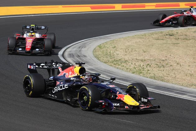F1 Hungarian Grand Prix 2026 Max Verstappen of Red Bull Racing, Lewis Hamilton and Charles Leclerc of Ferrari during the Formula 1 Hungarian Grand Prix at Hungaroring in Budapest, Hungary on July 26, 2026. Budapest Hungary  Copyright: xJakubxPorzyckix originalFilename:porzycki-f1hungar260726_npwIO.jpg