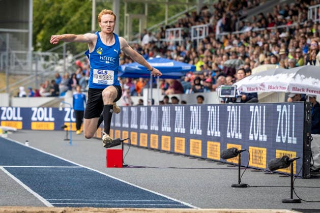 Deutsche Leichtathletik-Meisterschaften; Bochum-Wattenscheid, 26.07.2026 Benedikt von Hardenberg (LAC Quelle Fürth) zweitplatzierter im Dreisprung; Deutsche Leichtathletik-Meisterschaften am 26.07.2026 im Lorheide-Stadion, Bochum-Wattenscheid (Nordrhein-Westfalen). *** German Track and Field Championships, Bochum-Wattenscheid, July 26, 2026: Benedikt von Hardenberg (LAC Quelle Fürth) took second place in the triple jump at the German Track and Field Championships on July 26, 2026, at Lorheide Stadium, Bochum-Wattenscheid, North Rhine-Westphalia Copyright: xBEAUTIFULxSPORTS LeahxKohringx