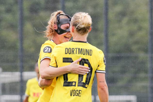 26.07.2026, xgrfx, Fussball Testspiel Frauen , Borussia Dortmund - SC Heerenveen v.l. Tor, Ramona Maier zum 2:0 (Borussia Dortmund) (DFL DFB REGULATIONS PROHIBIT ANY USE OF PHOTOGRAPHS as IMAGE SEQUENCES and or QUASI-VIDEO) Trainingsgelände Hohenbuschei *** July 26, 2026, xgrfx, Women’s Soccer Friendly Match, Borussia Dortmund vs. SC Heerenveen, goal, Ramona Maier scores the 2–0 goal for Borussia Dortmund. DFL and DFB regulations prohibit any use of photographs as image sequences and or quasi-video. Hohenbuschei Training Ground
