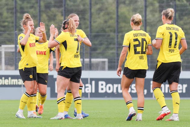 26.07.2026, xgrfx, Fussball Testspiel Frauen , Borussia Dortmund - SC Heerenveen v.l. Tor, Ramona Maier zum 2:0 (Borussia Dortmund) (DFL DFB REGULATIONS PROHIBIT ANY USE OF PHOTOGRAPHS as IMAGE SEQUENCES and or QUASI-VIDEO) Trainingsgelände Hohenbuschei *** July 26, 2026, xgrfx, Women’s Soccer Friendly Match, Borussia Dortmund vs. SC Heerenveen, goal, Ramona Maier scores the 2–0 goal for Borussia Dortmund. DFL and DFB regulations prohibit any use of photographs as image sequences and or quasi-video. Hohenbuschei Training Ground