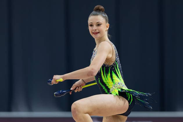 Deutsche Meisterschaften in der Rhythmische Sportgymnastik 2026, Gerätefinals Lada Pusch (TSV Schmiden) bei ihrer Übung mit den Keulen. Deutsche Meisterschaften in der Rhythmische Sportgymnastik, Gerätefinals, Einzel, am 26. Juli 2026 in der ZAG-Arena in Hannover., Hannover Niedersachsen Deutschland ZAG Arena *** 2026 German Rhythmic Gymnastics Championships, Apparatus Finals: Lada Pusch of TSV Schmiden performing her clubs routine at the German Rhythmic Gymnastics Championships, Apparatus Finals, Individual, on July 26, 2026, at the ZAG Arena in Hanover, Hanover, Lower Saxony, Germany, ZAG Arena
