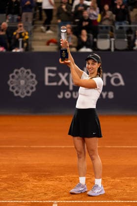 Tamara Korpatsch (GER) jubelt Jubel nach Sieg Spielende mit dem Pokal, GER, Anna Bondar vs Tamara Korpatsch, Tennis, MSC Hamburg Ladies Open WTA, Tennis Damen 250, Finale, 26.07.2026 GER, Anna Bondar vs Tamara Korpatsch, Tennis, MSC Hamburg Ladies Open WTA 250, Finale, 26.07.2026 Hamburg *** Tamara Korpatsch (GER) celebrates with the trophy after winning the match, GER, Anna Bondar vs. Tamara Korpatsch, Tennis, MSC Hamburg Ladies Open WTA 250, Final, July 26, 2026, GER, Anna Bondar vs. Tamara Korpatsch, Tennis, MSC Hamburg Ladies Open WTA 250, Final, July 26, 2026, Hamburg Copyright: xEibner-Pressefoto MaxxVincenx EP_MVN