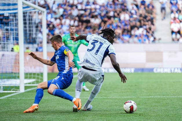 Freundschaftsspiel: Karlsruher SC vs FC Internazionale Milano, 26.07.2026 Zweikampf zwischen Marvin Wanitzek (Karlsruher SC, 10) und Yann Bisseck (FC Internaziolane Milano, 31) Freundschaftsspiel: Karlsruher SC vs FC Internazionale Milano, BBBank Wildpark Karlsruhe, 26.07.2026 DFB DFL REGULATIONS PROHIBIT ANY USE OF PHOTOGRAPHS AS IMAGE SEQUENCES AND OR QUASI-VIDEO. *** Friendly Match: Karlsruher SC vs. FC Internazionale Milano, July 26, 2026. Tackle between Marvin Wanitzek (Karlsruher SC, 10) and Yann Bisseck (FC Internazionale Milano, 31). Friendly Match: Karlsruher SC vs. FC Internazionale Milano, BBBank Wildpark Karlsruhe, July 26, 2026 DFB and DFL regulations prohibit any use of photographs as image sequences and or quasi-video Copyright: xBEAUTIFULxSPORTS Boscox