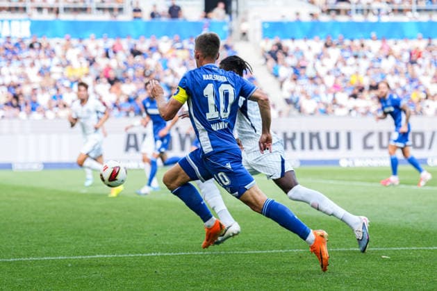 Freundschaftsspiel: Karlsruher SC vs FC Internazionale Milano, 26.07.2026 Zweikampf zwischen Marvin Wanitzek (Karlsruher SC, 10) und Yann Bisseck (FC Internaziolane Milano, 31) Freundschaftsspiel: Karlsruher SC vs FC Internazionale Milano, BBBank Wildpark Karlsruhe, 26.07.2026 DFB DFL REGULATIONS PROHIBIT ANY USE OF PHOTOGRAPHS AS IMAGE SEQUENCES AND OR QUASI-VIDEO. *** Friendly Match: Karlsruher SC vs. FC Internazionale Milano, July 26, 2026. Tackle between Marvin Wanitzek (Karlsruher SC, 10) and Yann Bisseck (FC Internazionale Milano, 31). Friendly Match: Karlsruher SC vs. FC Internazionale Milano, BBBank Wildpark Karlsruhe, July 26, 2026 DFB and DFL regulations prohibit any use of photographs as image sequences and or quasi-video Copyright: xBEAUTIFULxSPORTS Boscox