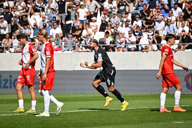 26 07 2026, Lugano, AIL Arena, Super League: FC Lugano - FC Vaduz, 6 Antonios Papadopoulos (Lugano) celebrates his goal Lugano AIL Arena Ticino Switzerland *** July 26, 2026, Lugano, AIL Arena, Super League: FC Lugano vs. FC Vaduz, 6. Antonios Papadopoulos of Lugano celebrates his goal at the AIL Arena in Lugano, Ticino, Switzerland Copyright: xJustPictures.ch AndreaxBrancax jp-en-AnBr-AB_26072026_7827
