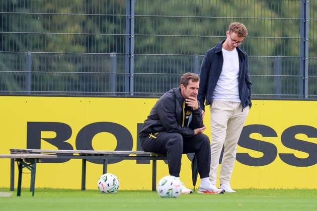 Dortmund, Deutschland: 26.07.2026 - Testspiel - BVB Frauen vs. SC Heerenveen Frauen Im Bild: v.li. Sportdirektor BVB Frauen Ralf Kellermann (BVB) *** Dortmund, Germany, July 26, 2026: Friendly match between BVB Women and SC Heerenveen Women. Pictured from left: Ralf Kellermann, sporting director of BVB Women; BVB Copyright: HMBxMedia MadeleinexFantini