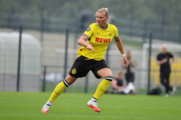 Dortmund, Deutschland: 26.07.2026 - Testspiel - BVB Frauen vs. SC Heerenveen Frauen Im Bild: Alexandra Popp (BVB) *** Dortmund, Germany, July 26, 2026: Friendly match between BVB Women and SC Heerenveen Women. Pictured: Alexandra Popp (BVB) Copyright: HMBxMedia MadeleinexFantini