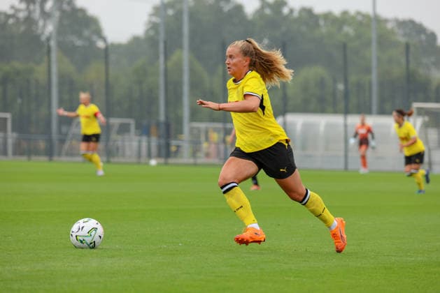Dortmund, Deutschland: 26.07.2026 - Testspiel - BVB Frauen vs. SC Heerenveen Frauen Im Bild: Ricarda Walkling (BVB) *** Dortmund, Germany, July 26, 2026: Friendly match between BVB Women and SC Heerenveen Women. Pictured: Ricarda Walkling (BVB) Copyright: HMBxMedia MadeleinexFantini